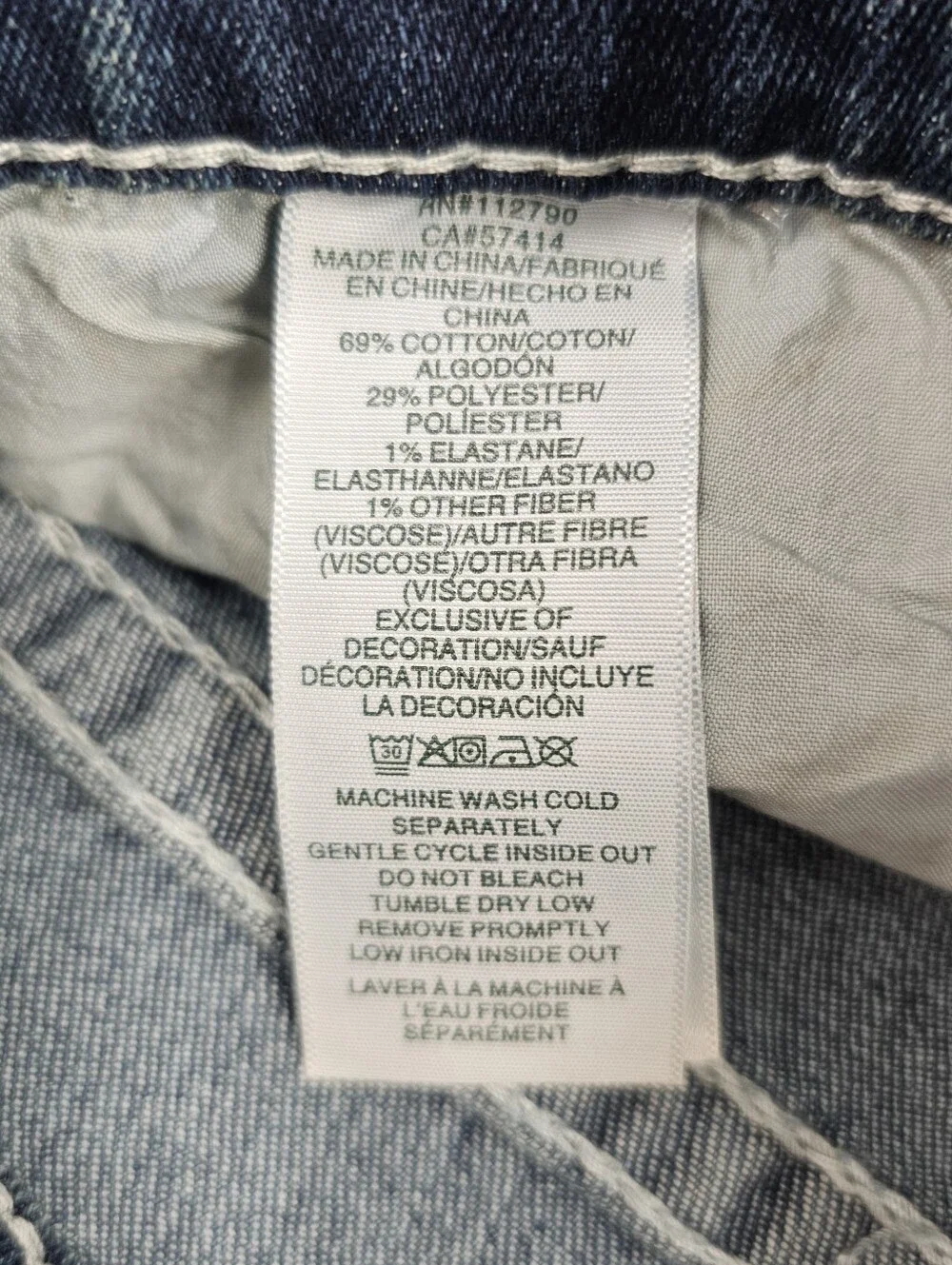 True Religion Geno Big T Flap Relaxed Slim Jeans World Tour Men's